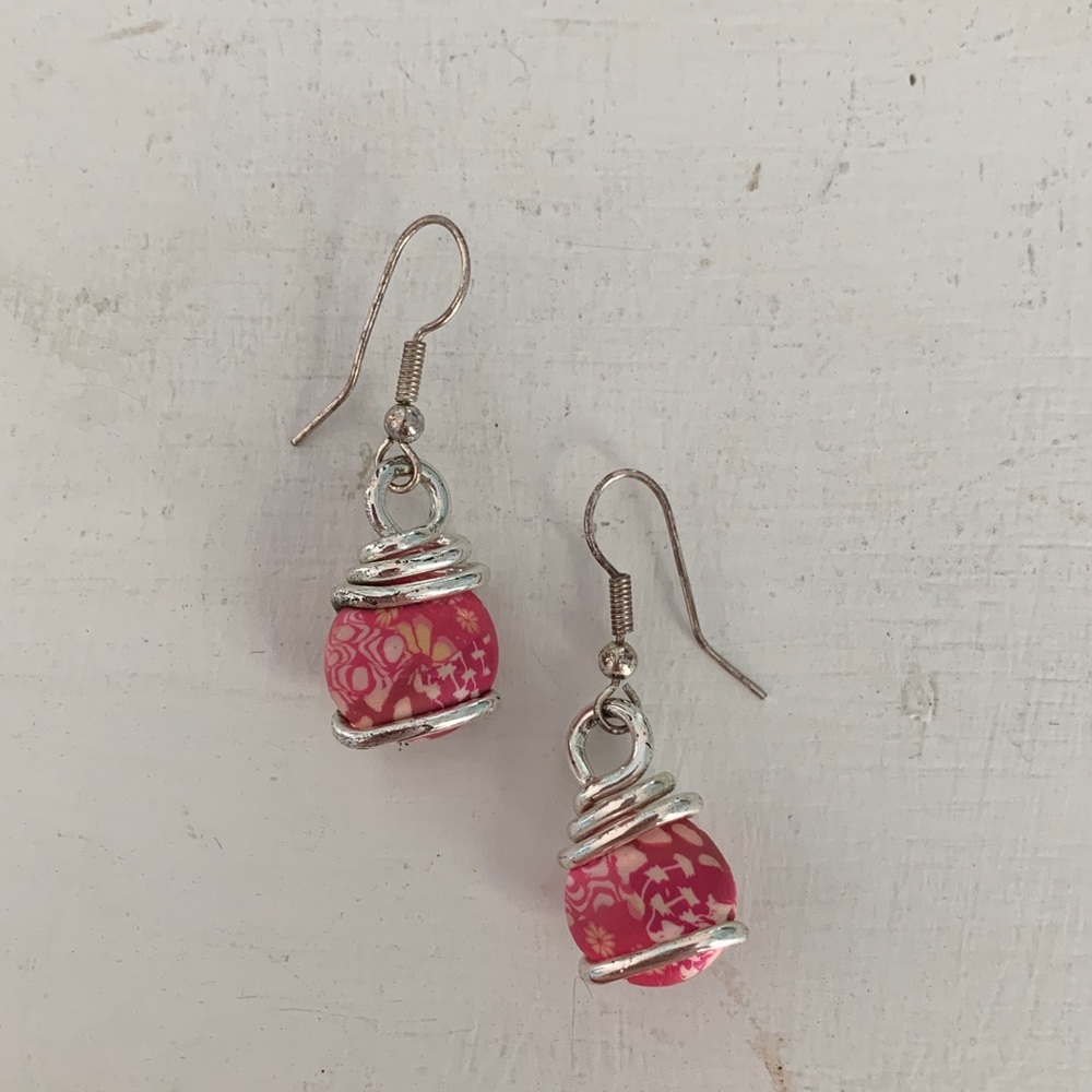 Clay bead pink and orange dangle earrings